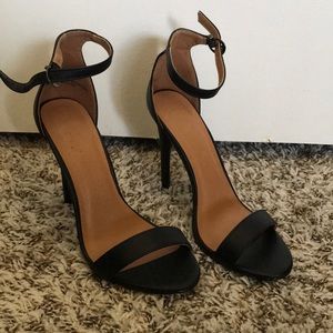 Black skinny heels